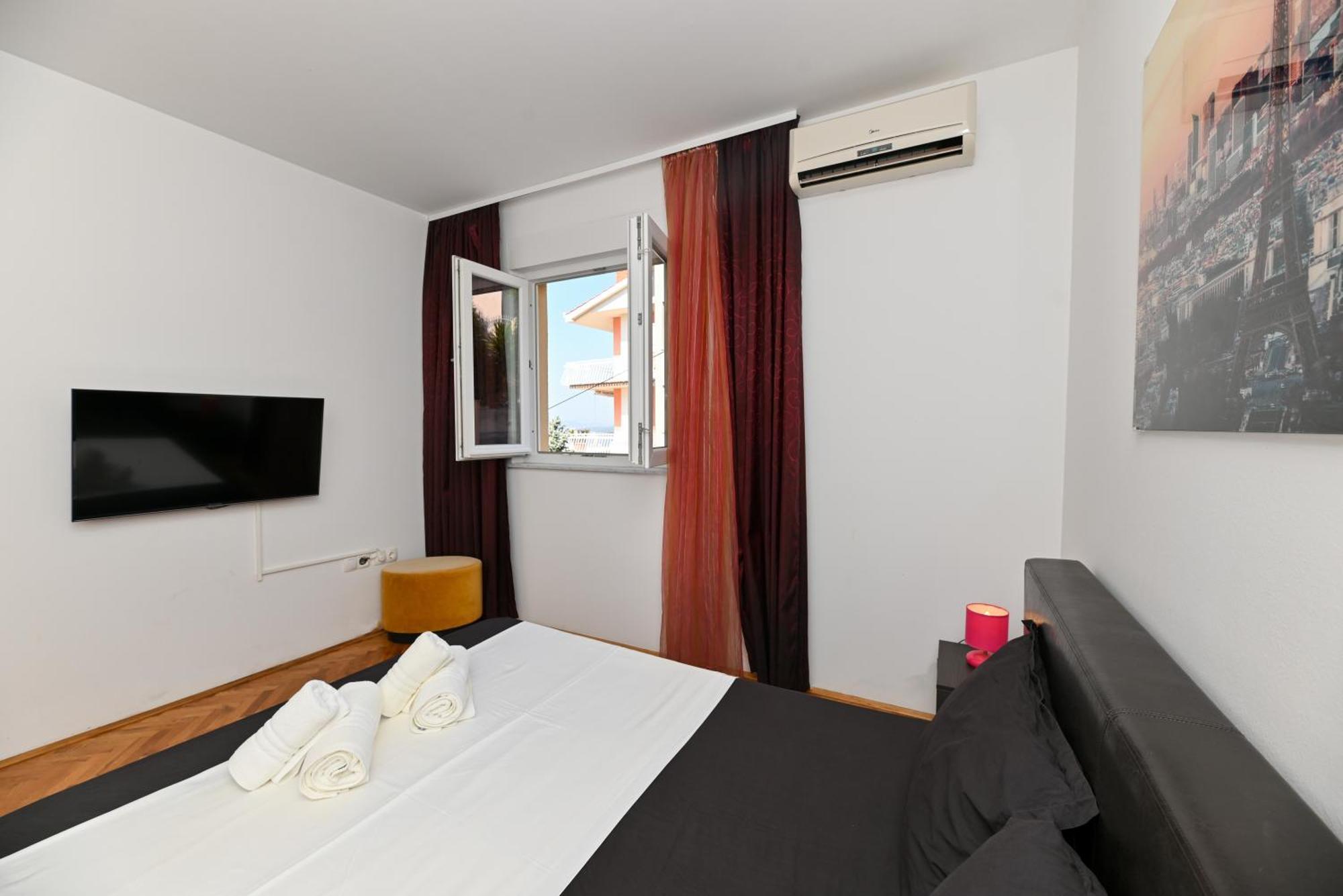 Sunny Place With Sea View Apartment Trogir