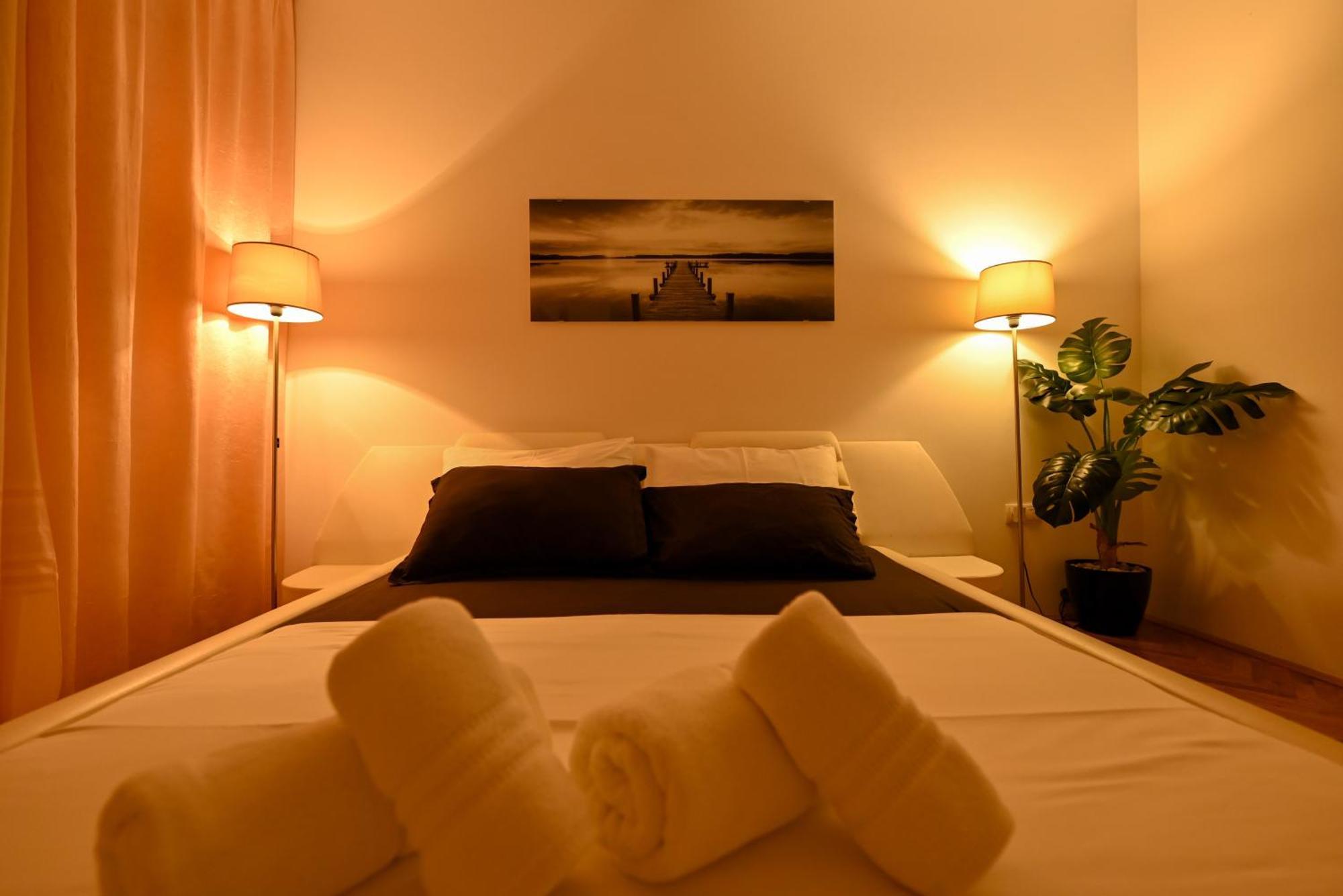 Sunny Place With Sea View Apartment *